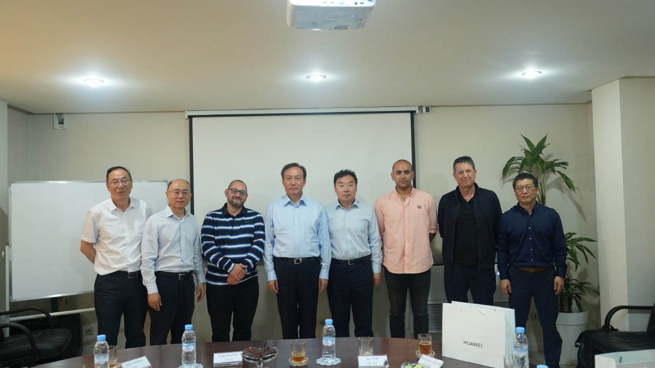 09(作者:潘军).jpg 09(作者:潘军).jpg