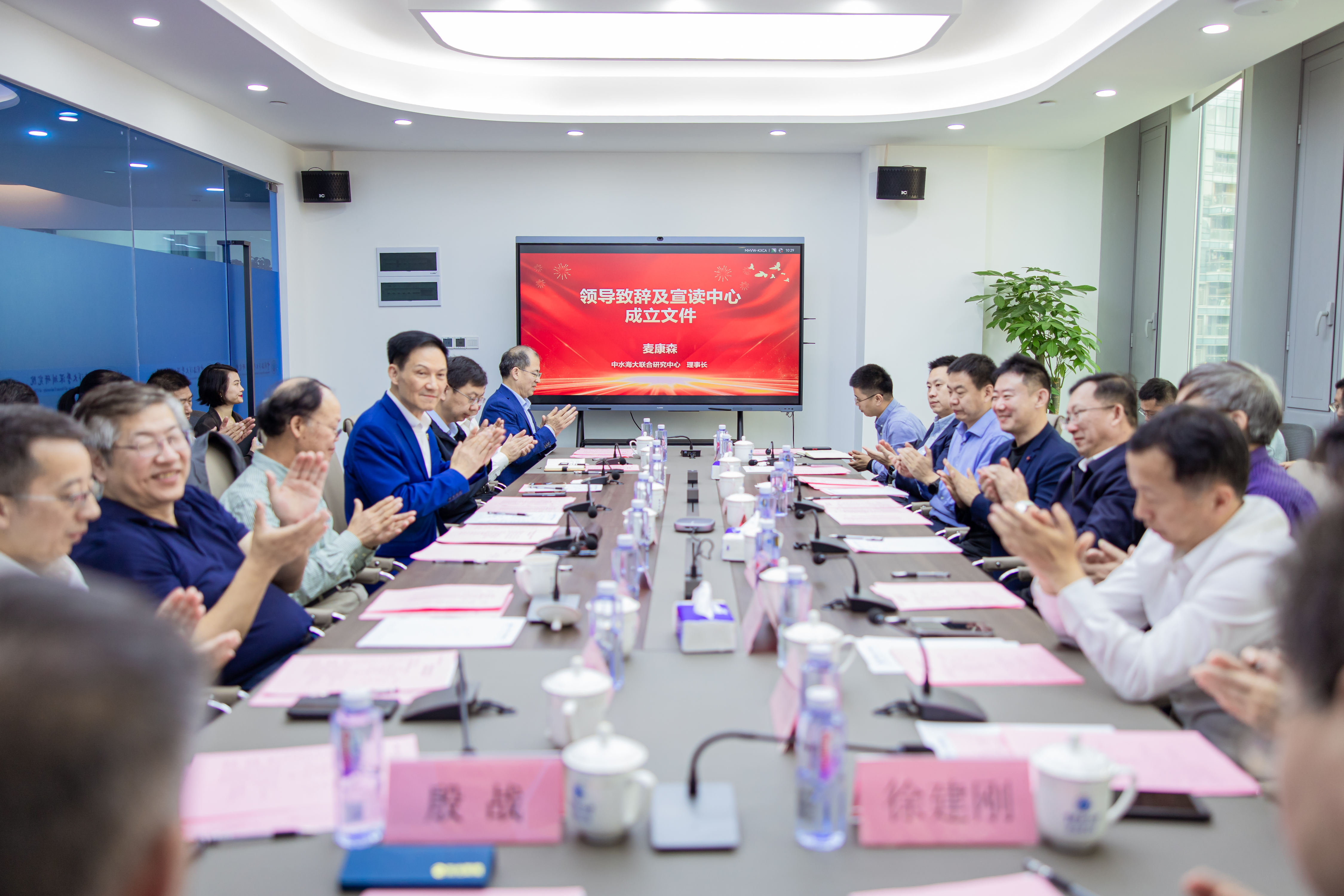 LB_19798.jpg LB_19798.jpg